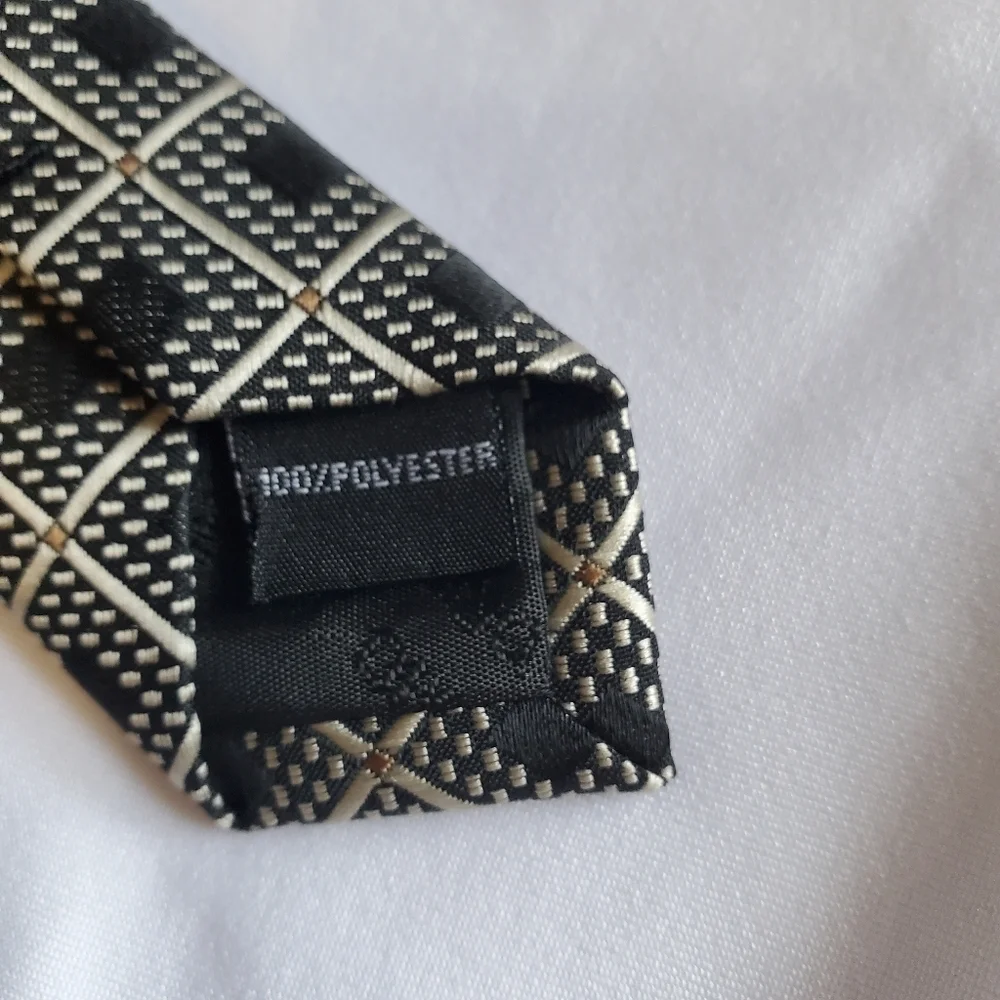 Bergamo New York men's Black and white  tie
